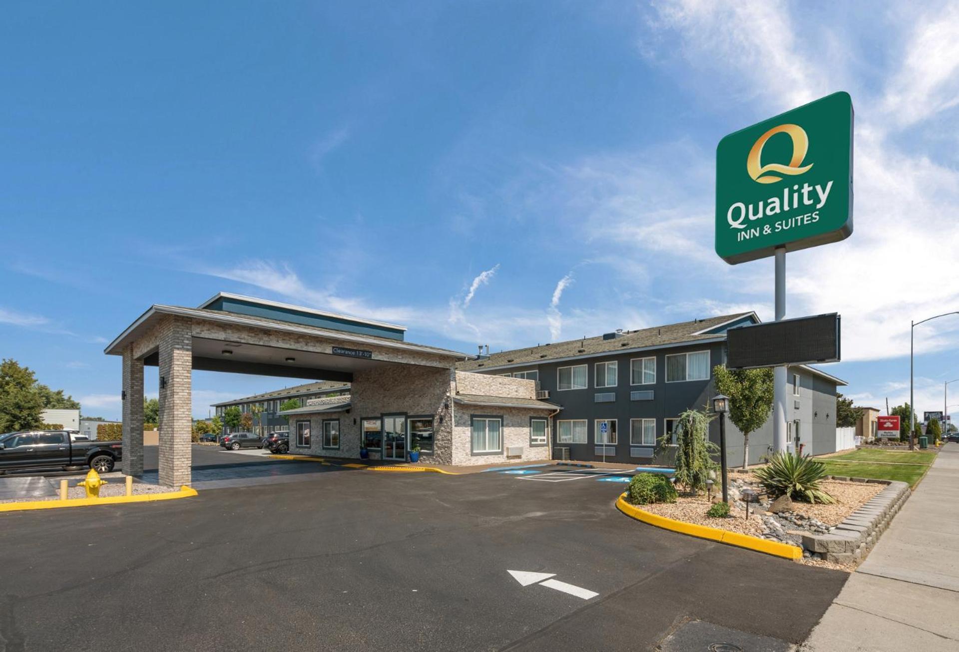 Hotel Quality Inn & Suites Kennewick Tri-Cities 3*